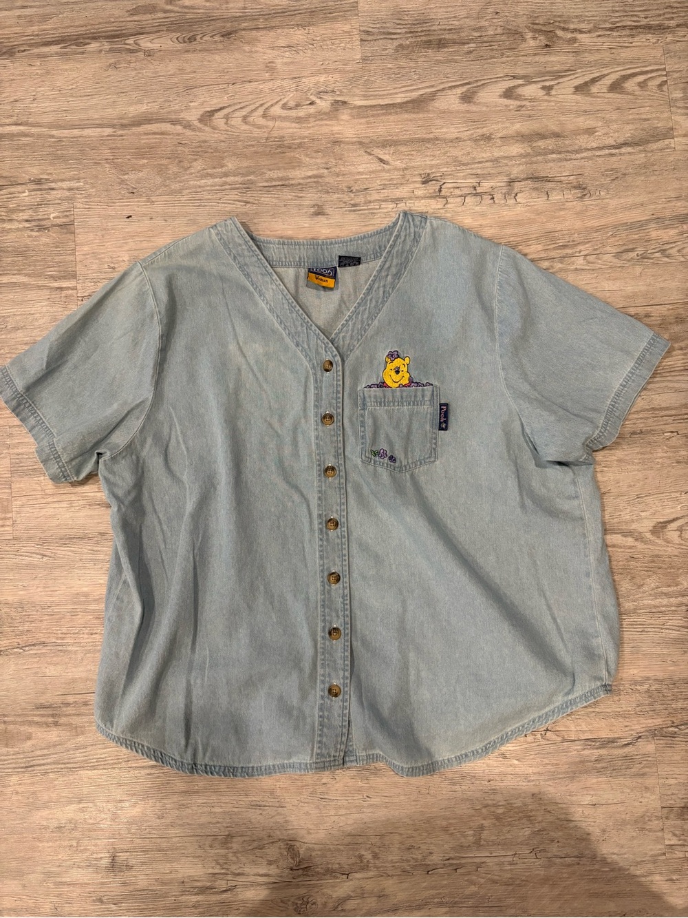 Pooh Woman’s Light Blue Denim Short-Sleeve Shirt with Embroidered Character